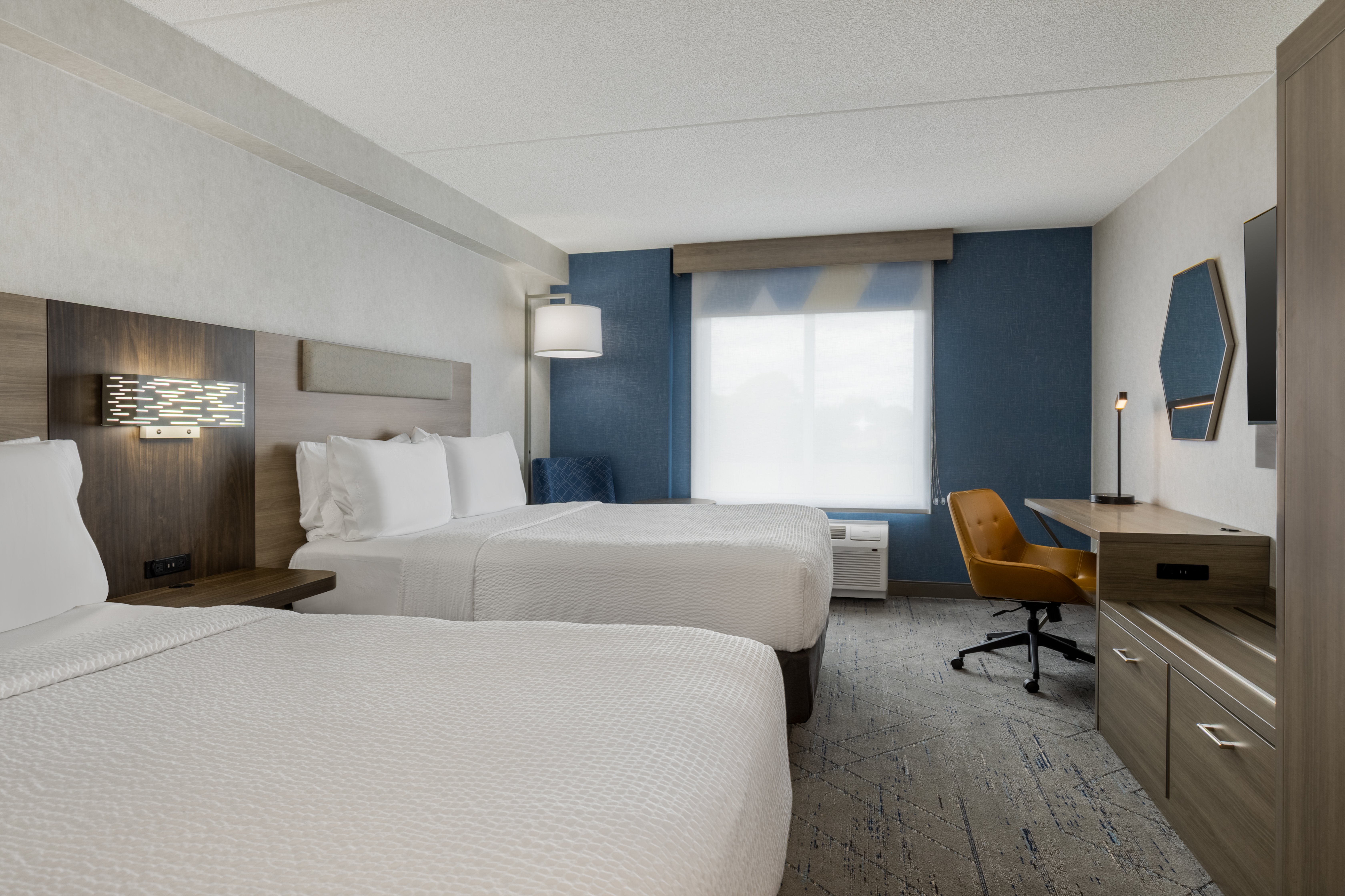 holiday inn express and suites ottawa east orleans
