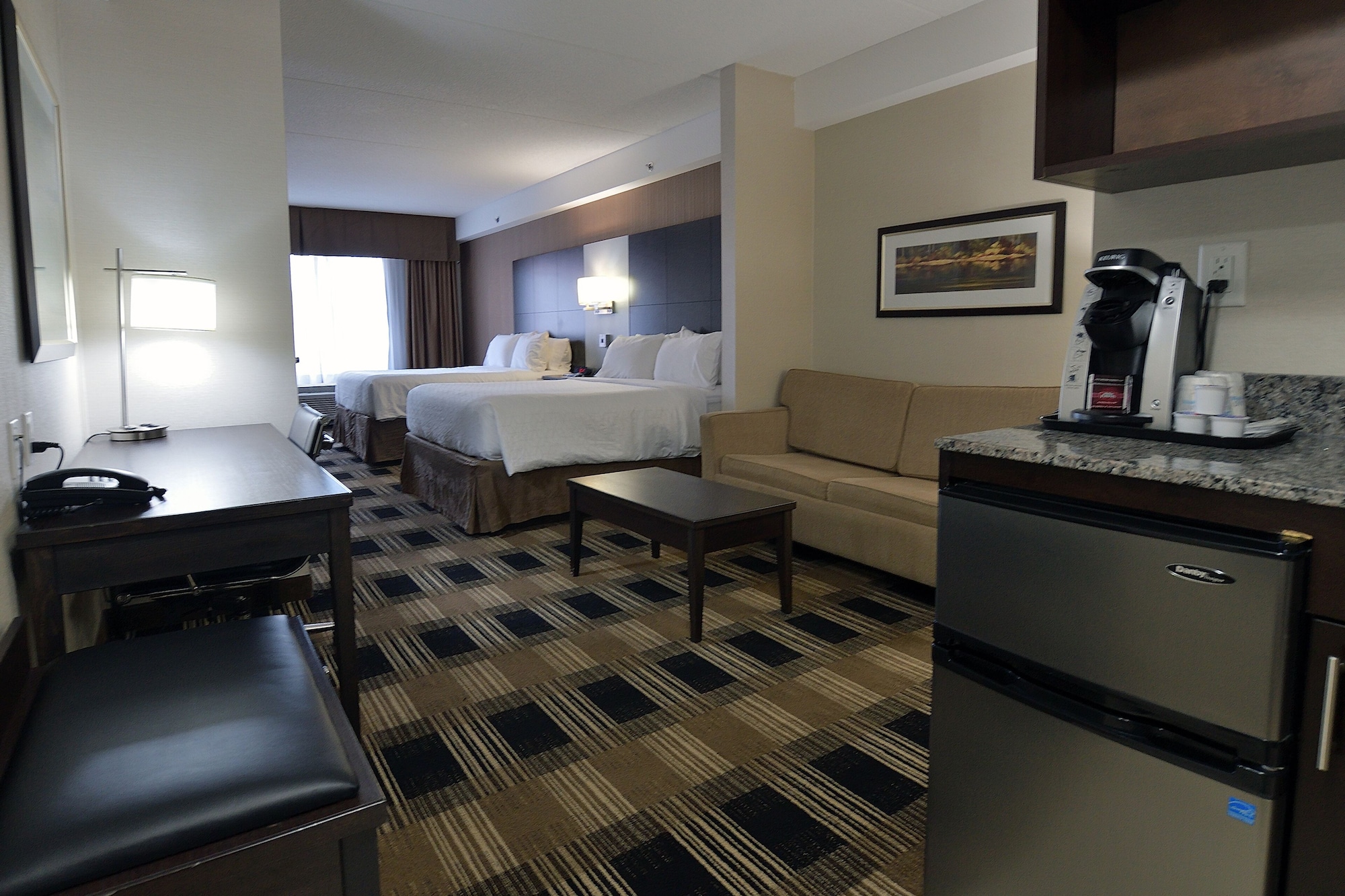 holiday inn express and suites ottawa east orleans