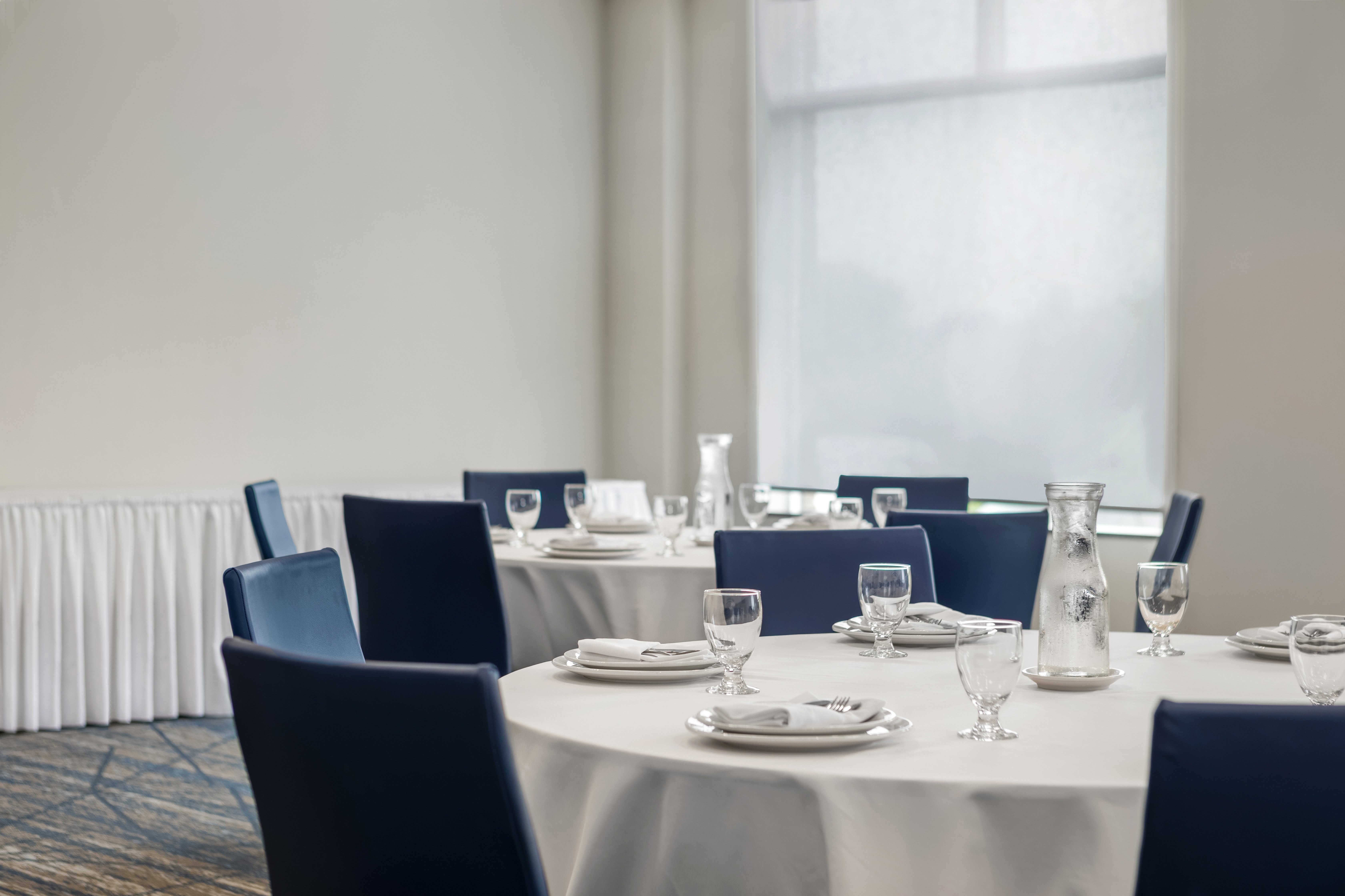 holiday inn express and suites ottawa east orleans