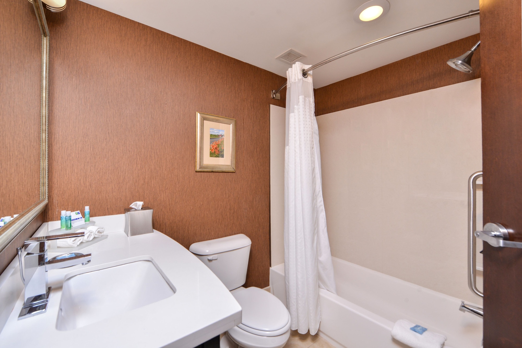 holiday inn express lewisburg new columbia by ihg