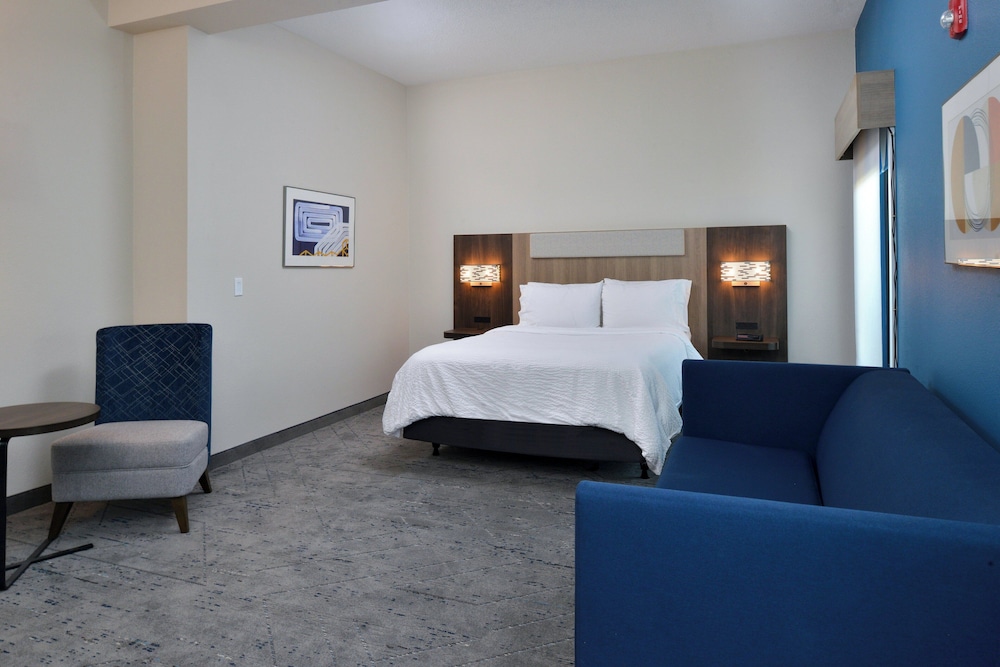 holiday inn express lewisburg new columbia by ihg