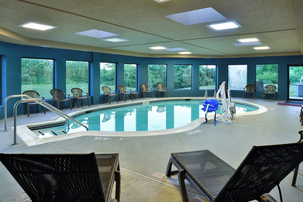 holiday inn express lewisburg new columbia by ihg