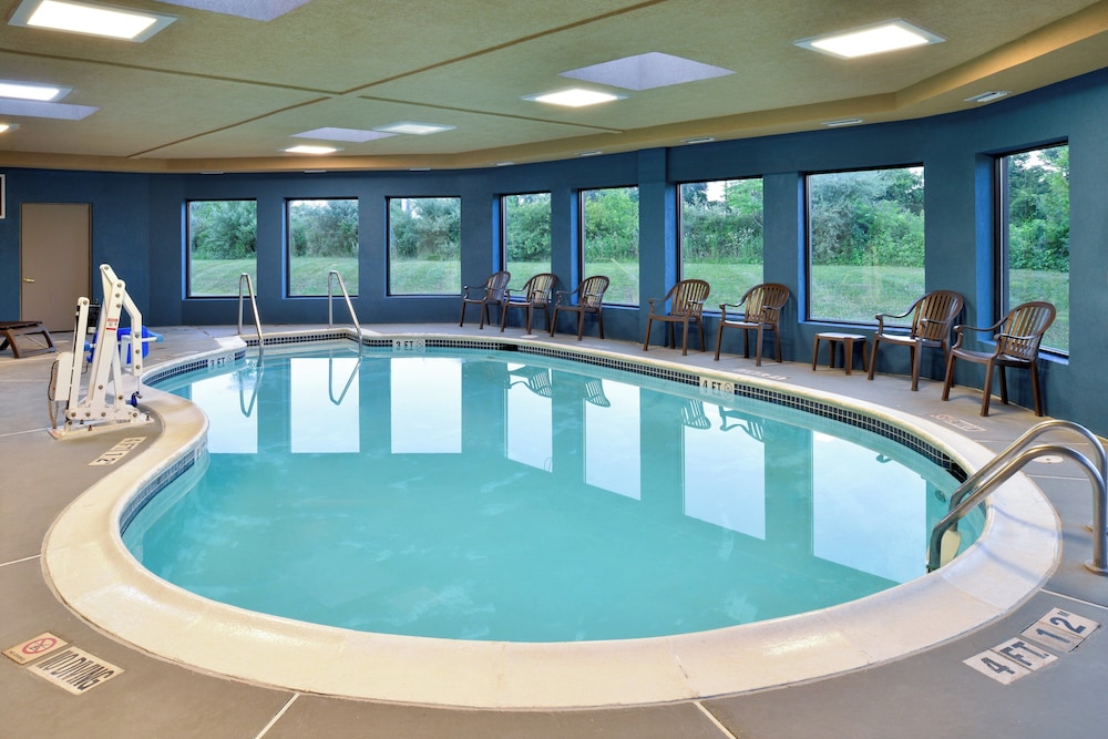 holiday inn express lewisburg new columbia by ihg