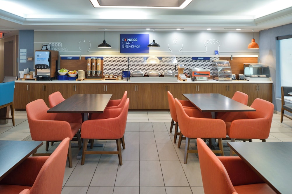 holiday inn express lewisburg new columbia by ihg