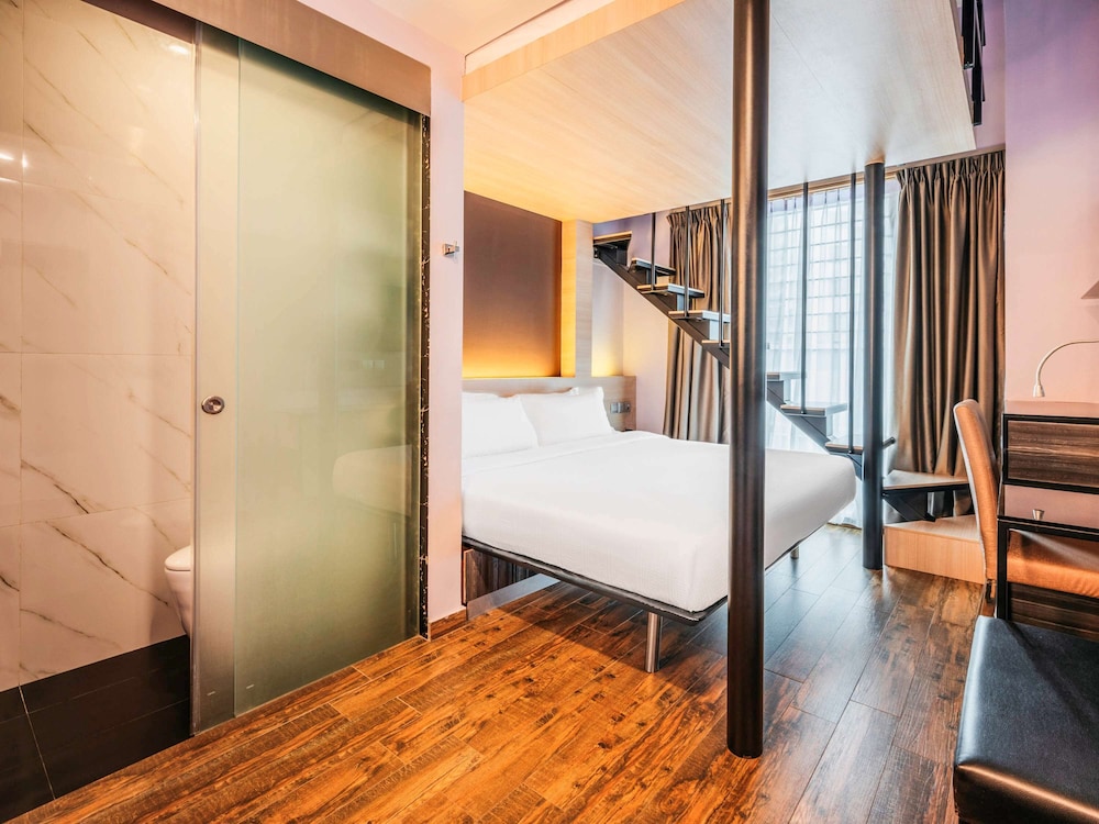 mercure singapore tyrwhitt
