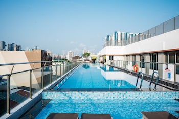 mercure singapore tyrwhitt