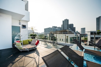 mercure singapore tyrwhitt
