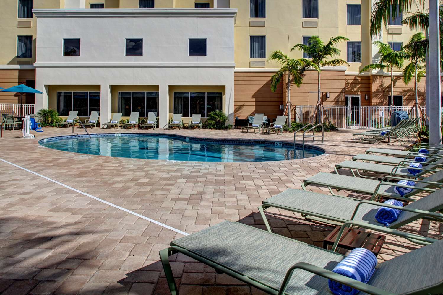 hampton inn and suites coconut creek