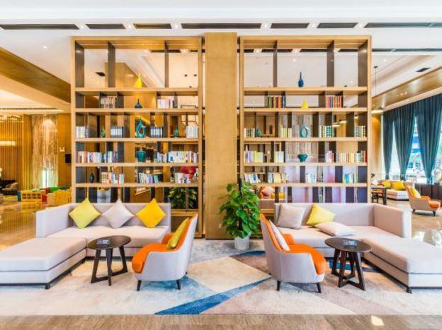 rezen longuu hotel maoming xinyi education city