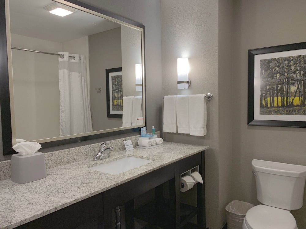 holiday inn express and suites madison central by ihg