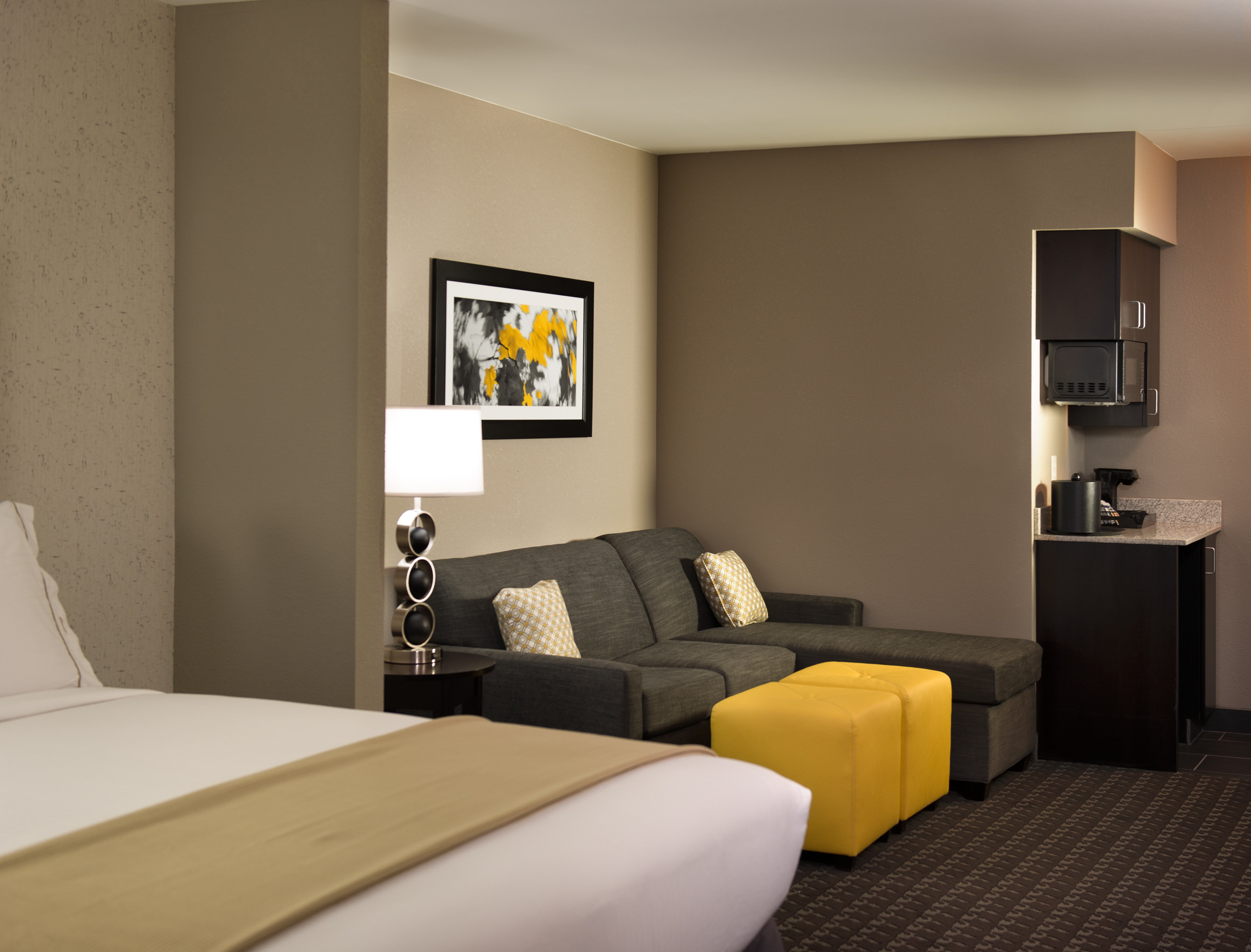 holiday inn express and suites madison central by ihg