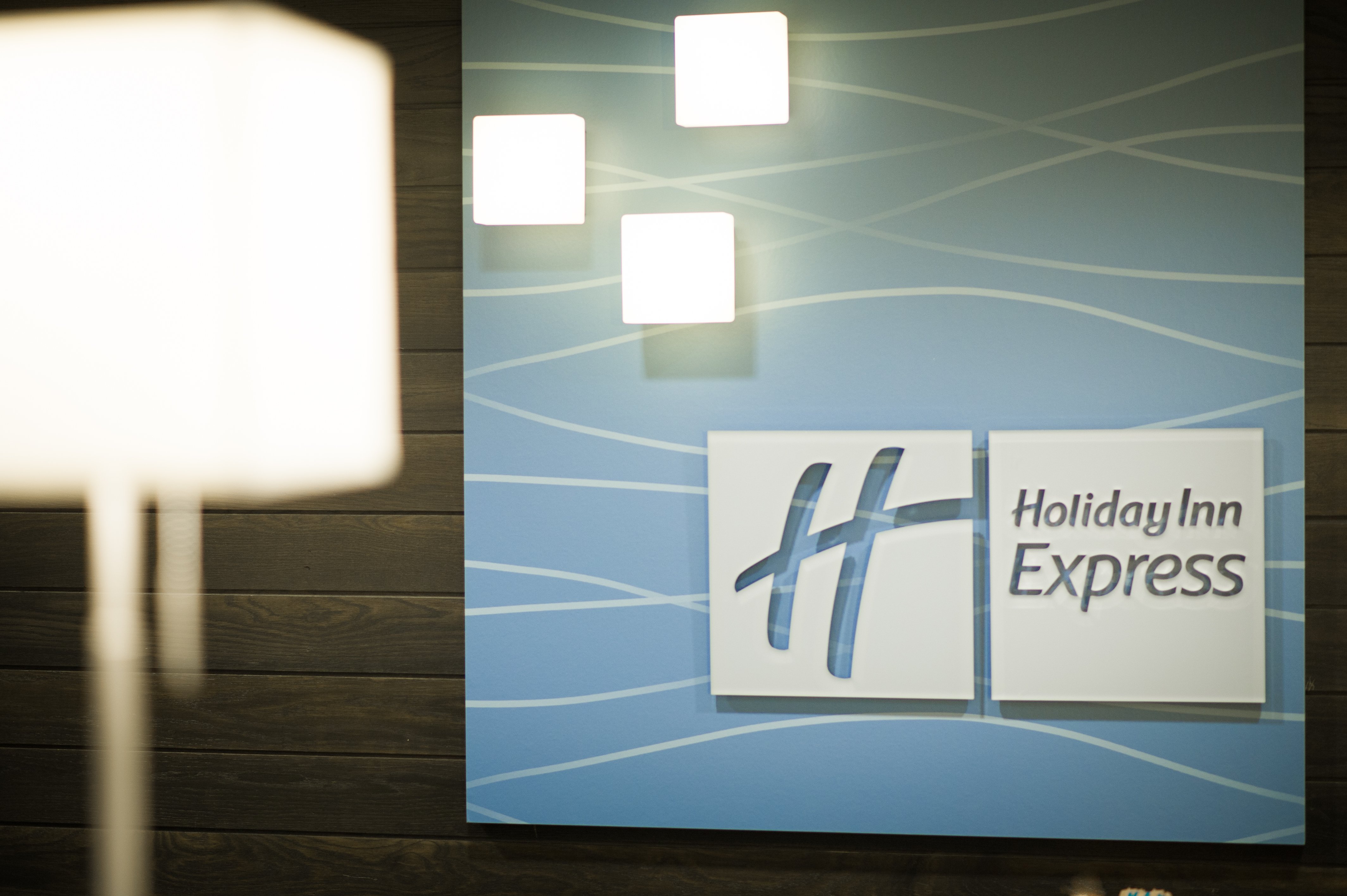holiday inn express and suites madison central by ihg