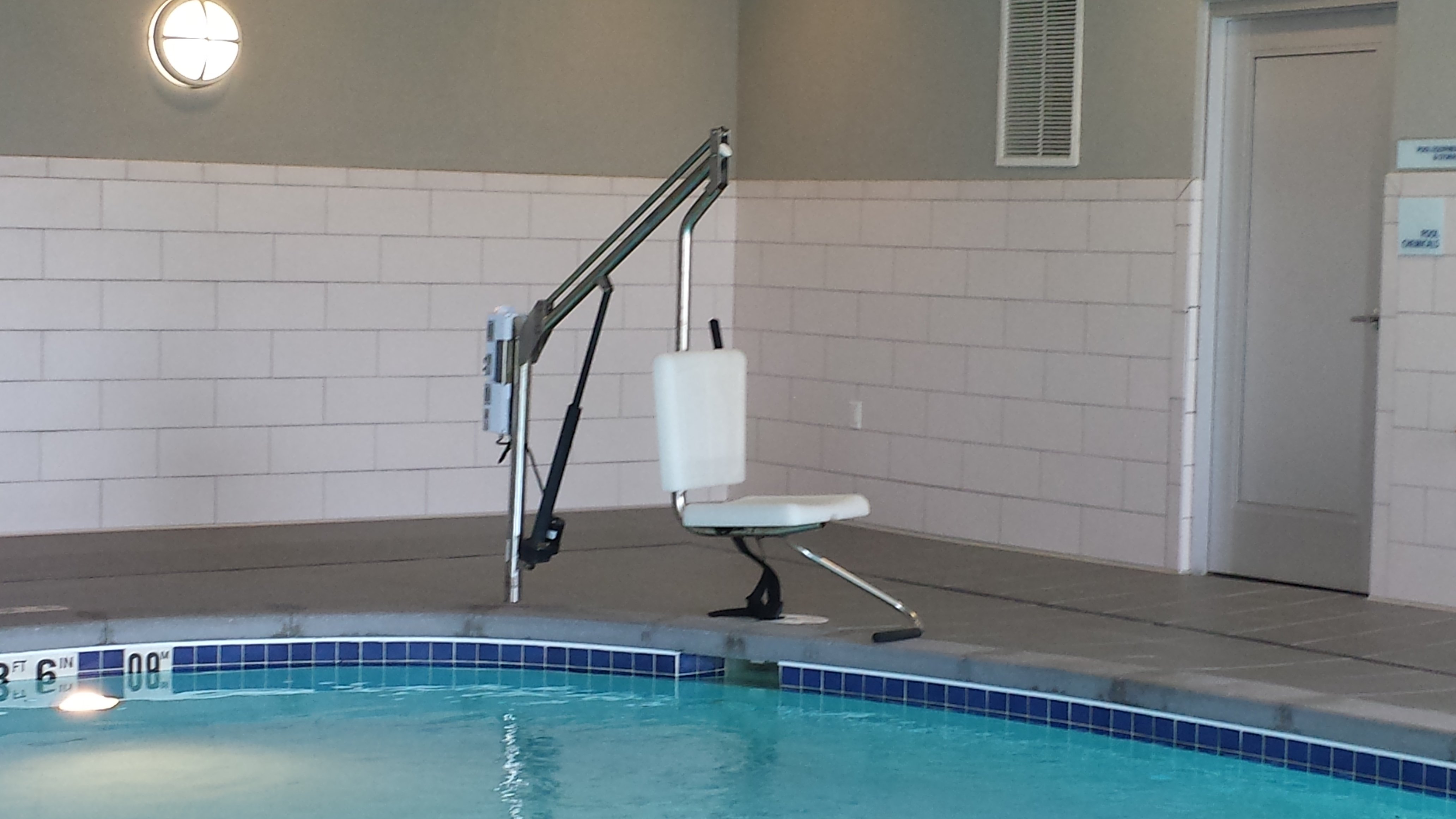 holiday inn express and suites madison central by ihg
