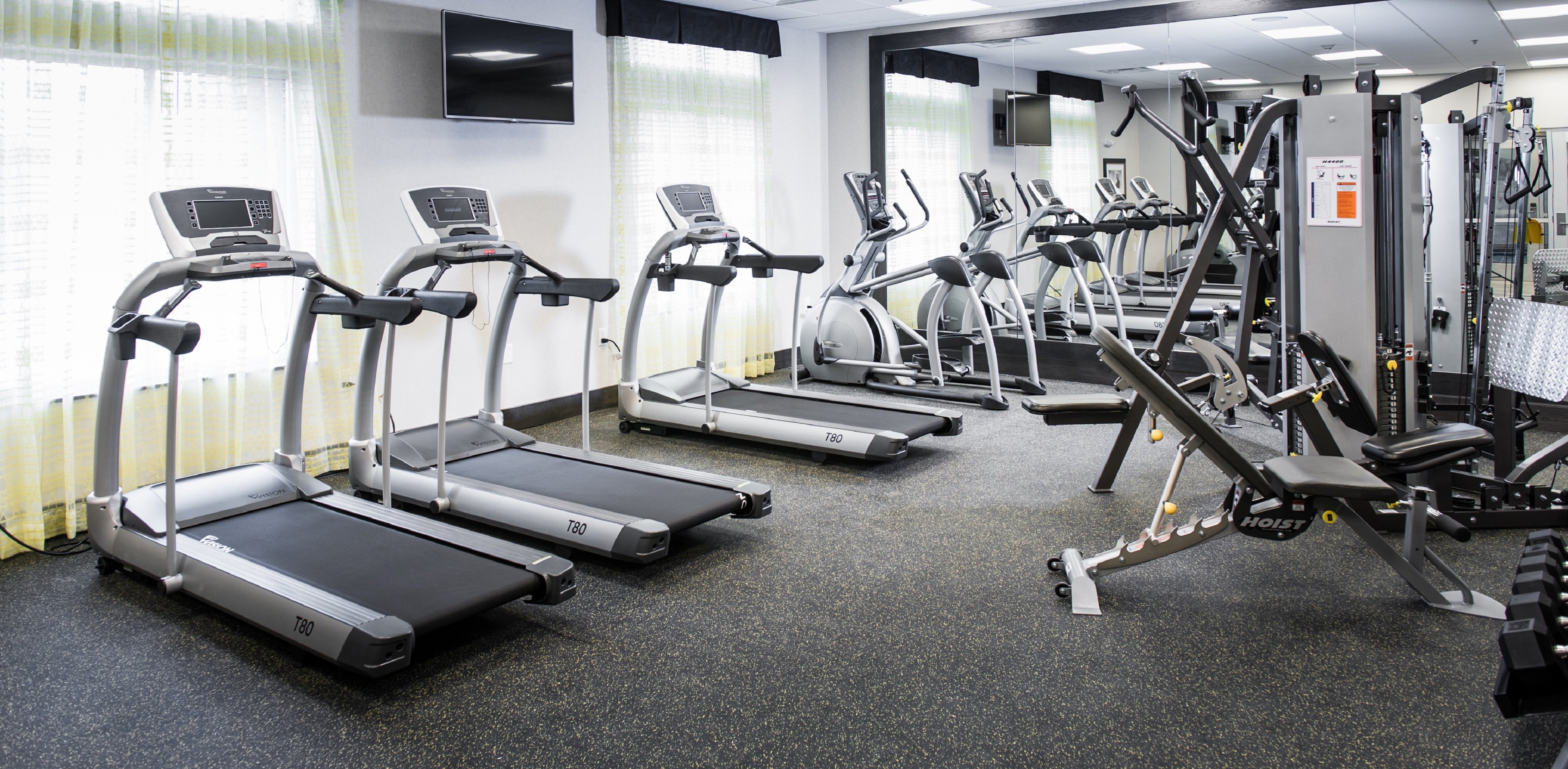 holiday inn express and suites madison central by ihg