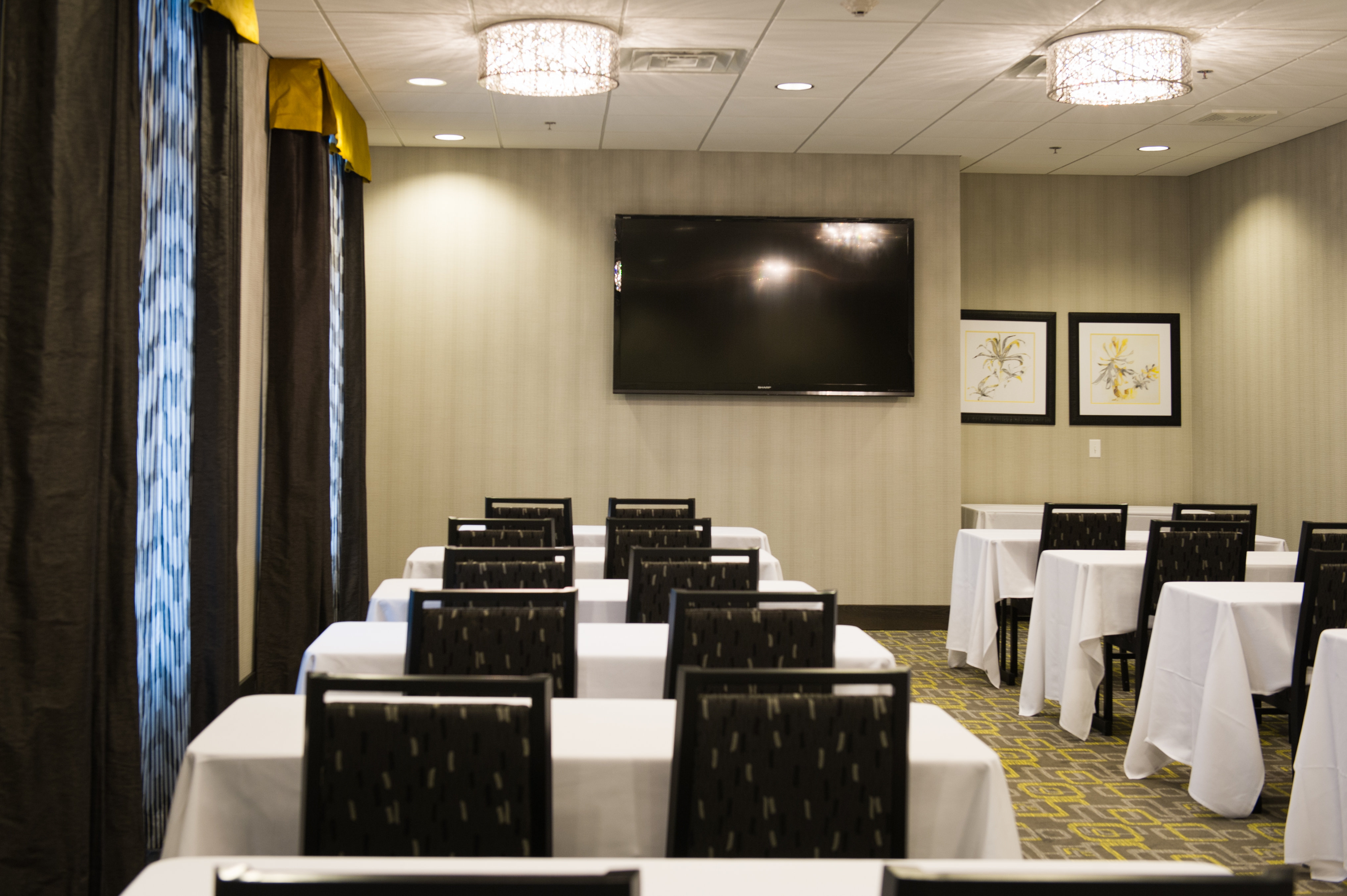 holiday inn express and suites madison central by ihg