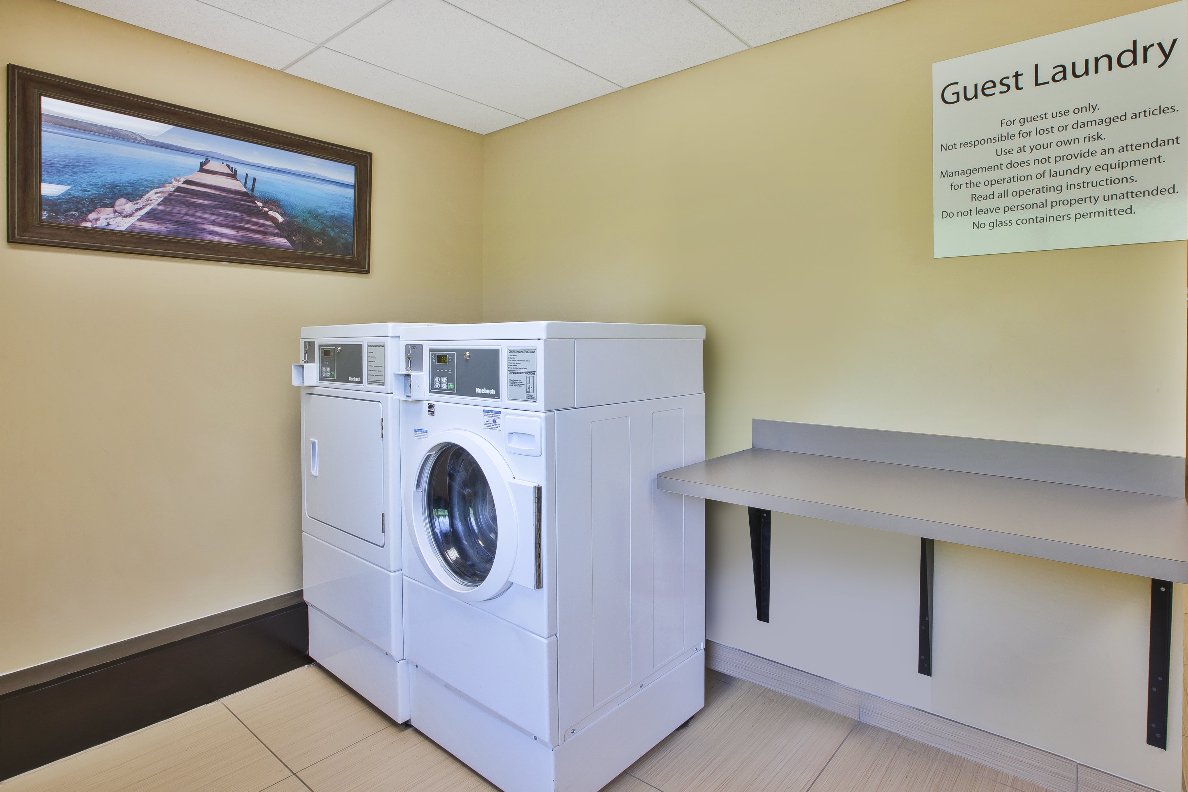 holiday inn express and suites geneva finger lakes by ihg
