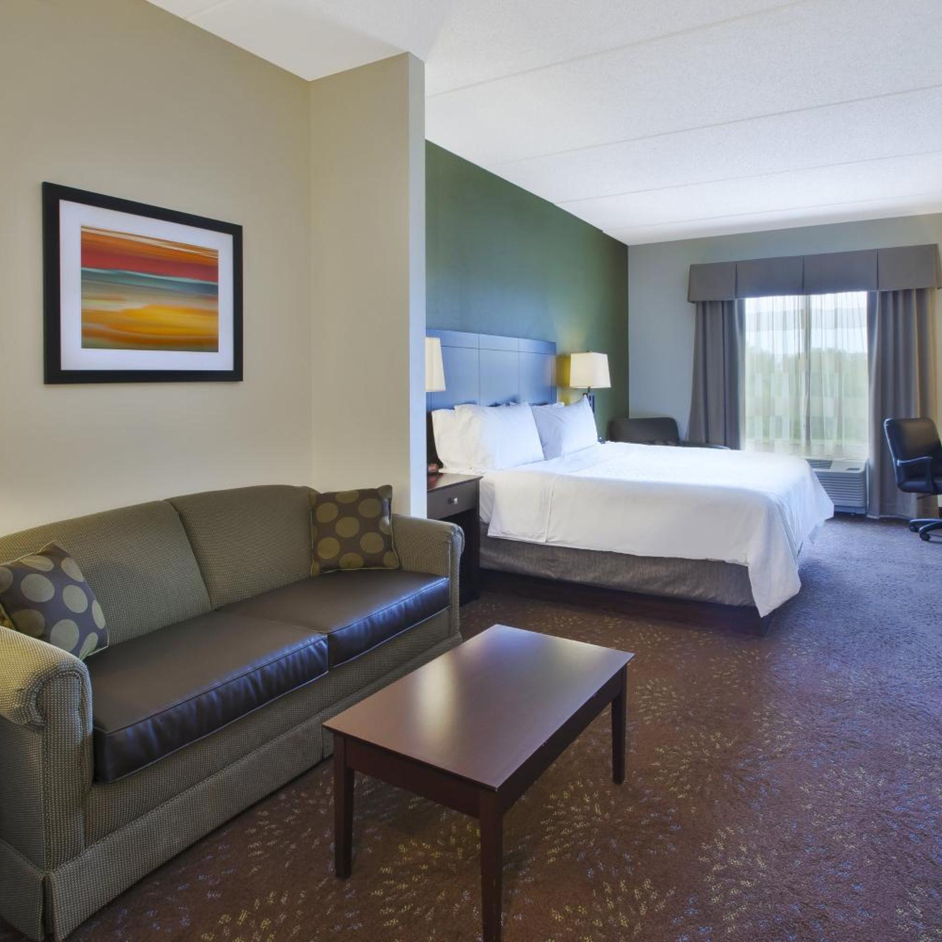 holiday inn express and suites geneva finger lakes by ihg