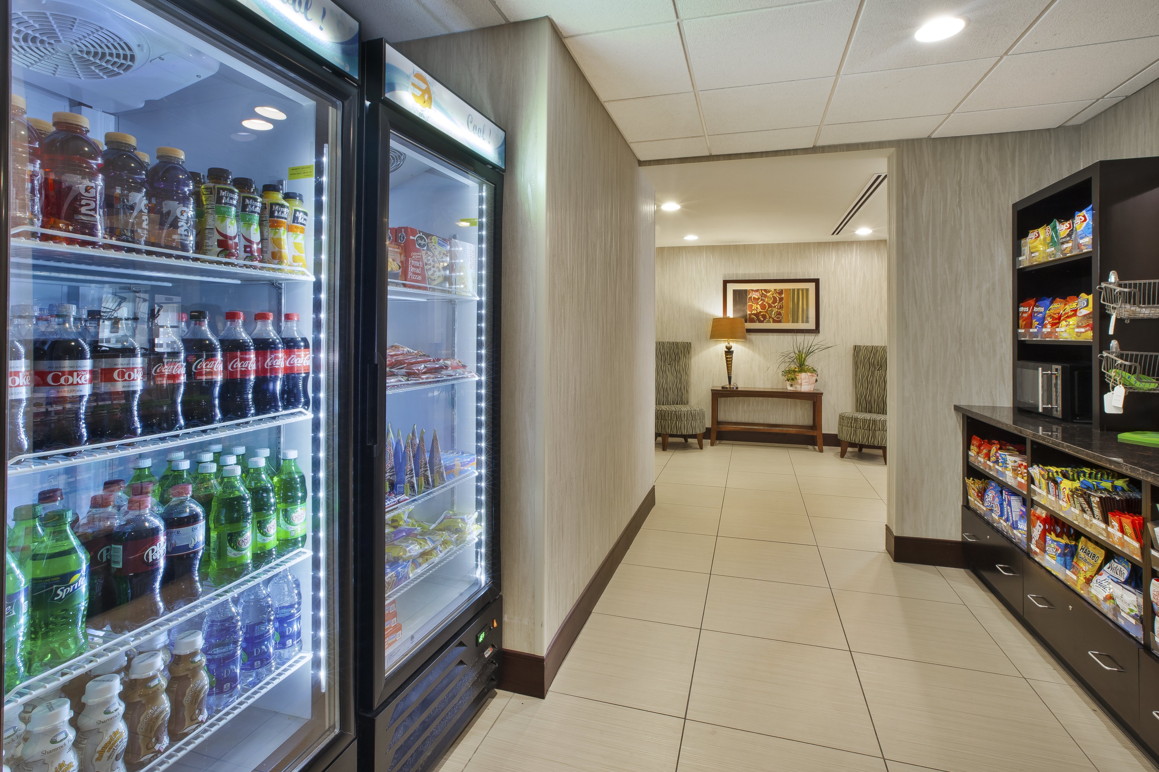 holiday inn express and suites geneva finger lakes by ihg