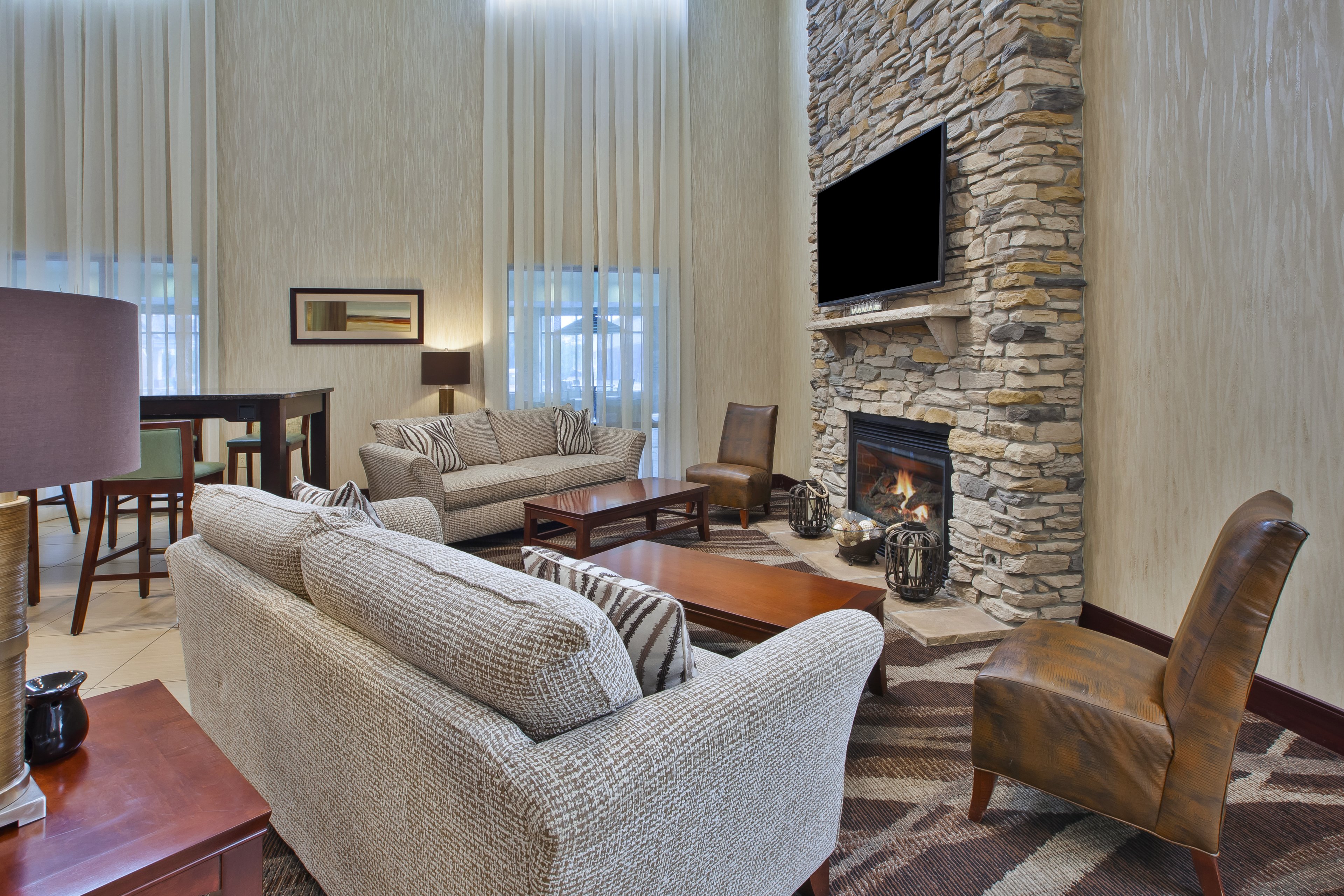holiday inn express and suites geneva finger lakes by ihg