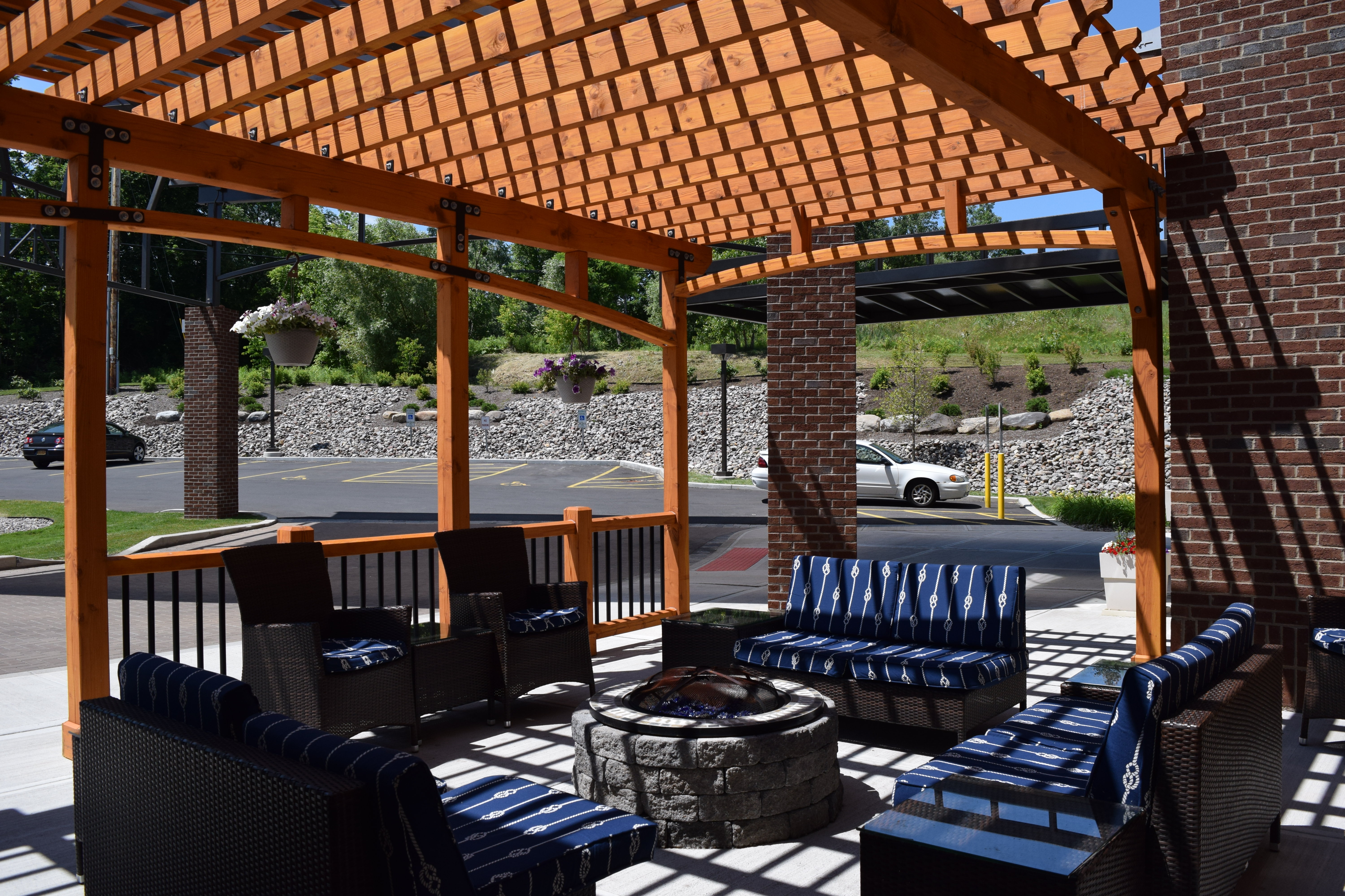 holiday inn express and suites geneva finger lakes by ihg
