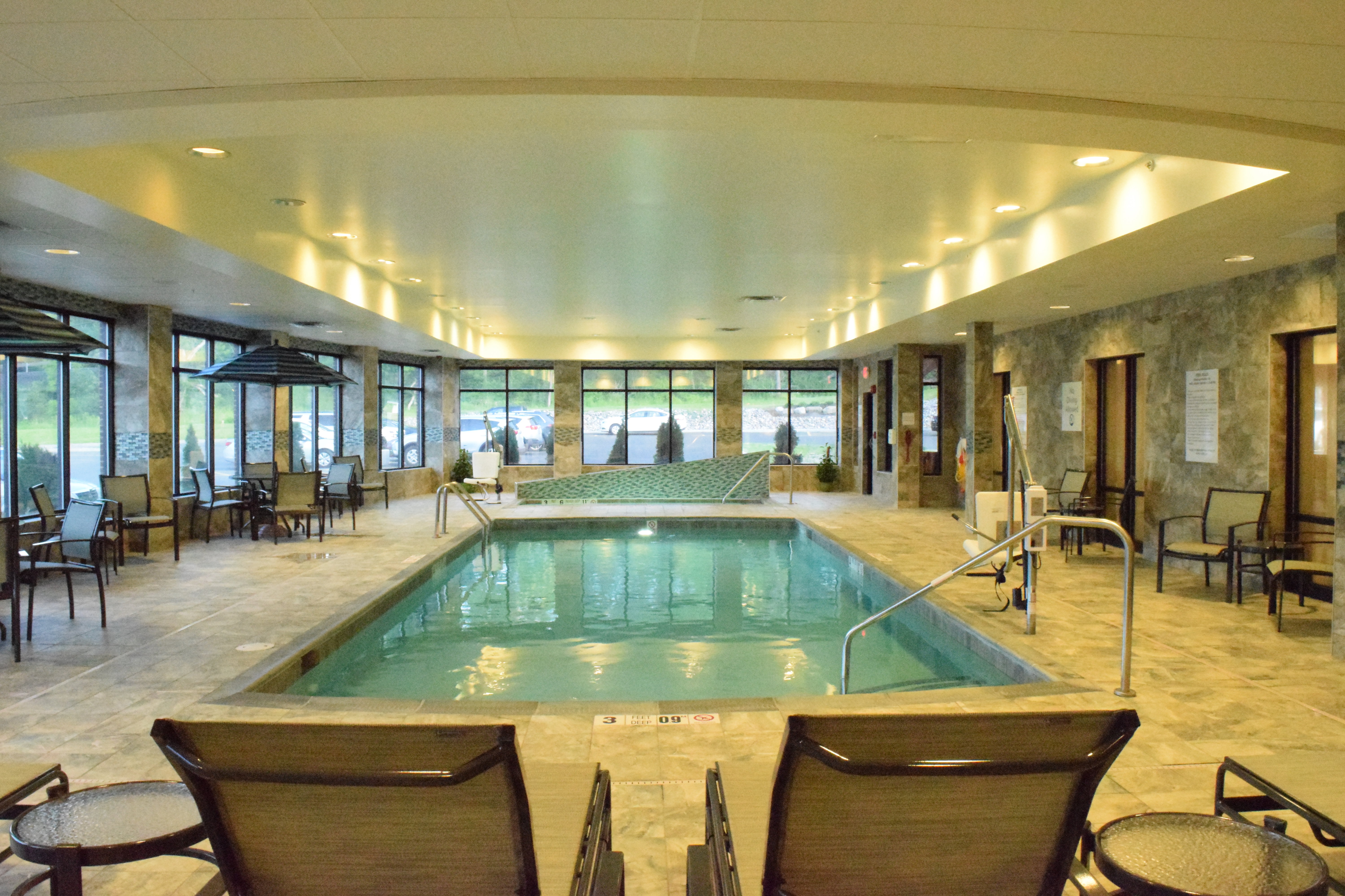 holiday inn express and suites geneva finger lakes by ihg