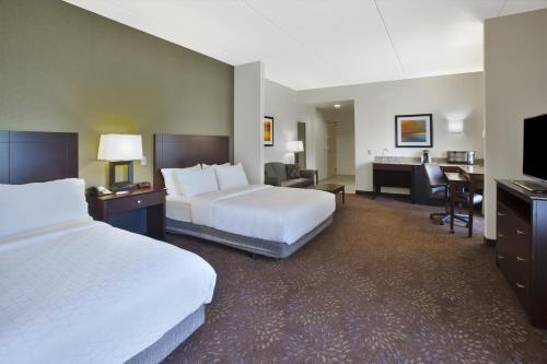 holiday inn express and suites geneva finger lakes by ihg