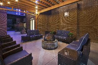 holiday inn express and suites geneva finger lakes by ihg