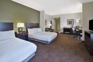 holiday inn express and suites geneva finger lakes by ihg