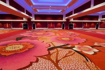 the davenport grand autograph collection