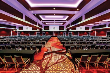 the davenport grand autograph collection