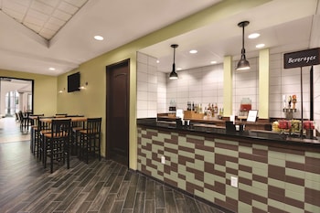Embassy Suites By Hilton Tuscaloosa Alabama Downtown,Tuscaloosa>>Northport,3.5 star