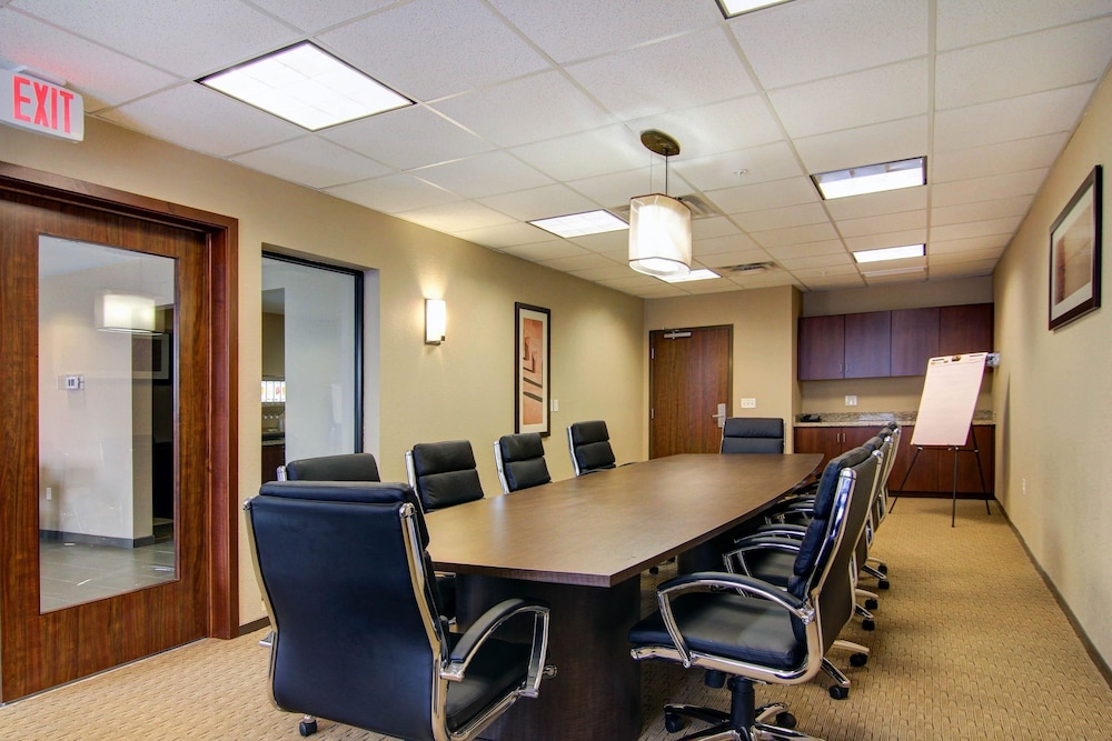 comfort suites carlsbad