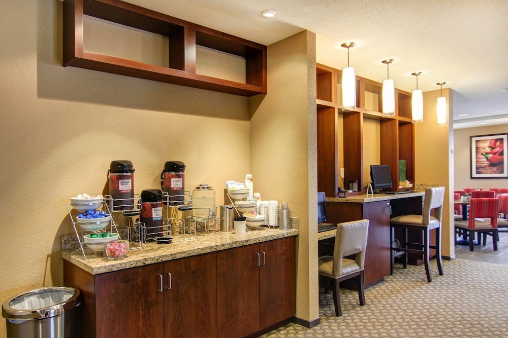 comfort suites carlsbad
