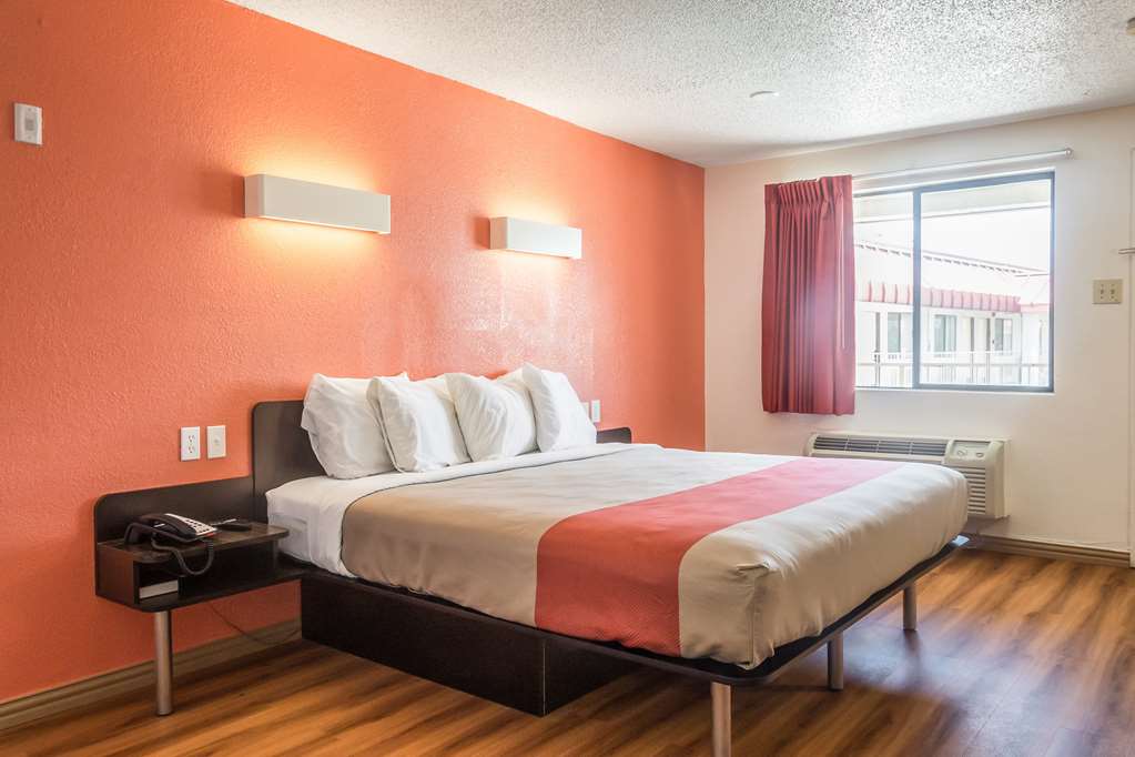 motel 6 mesquite tx rodeo convention ctr