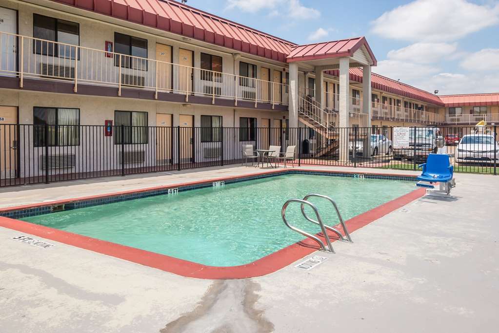 motel 6 mesquite tx rodeo convention ctr