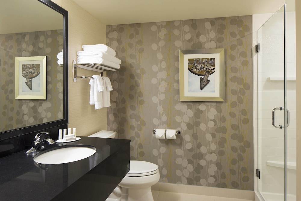 fairfield inn and suites by marriott calgary downtown