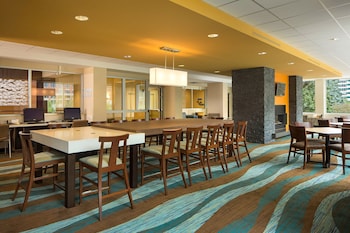 fairfield inn and suites by marriott calgary downtown