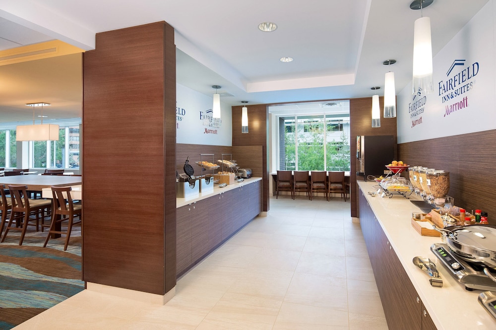 fairfield inn and suites by marriott calgary downtown