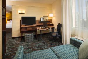 fairfield inn and suites by marriott calgary downtown