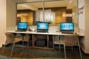 fairfield inn and suites by marriott calgary downtown