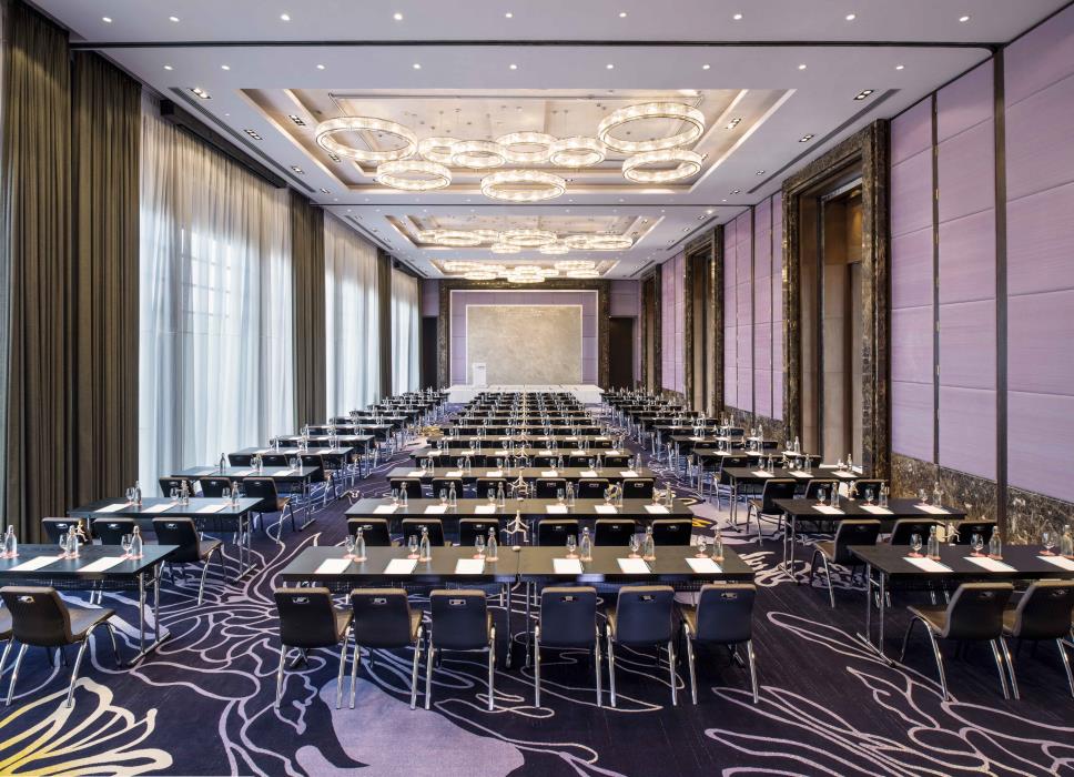 le meridien suvarnabhumi bangkok golf resort and spa