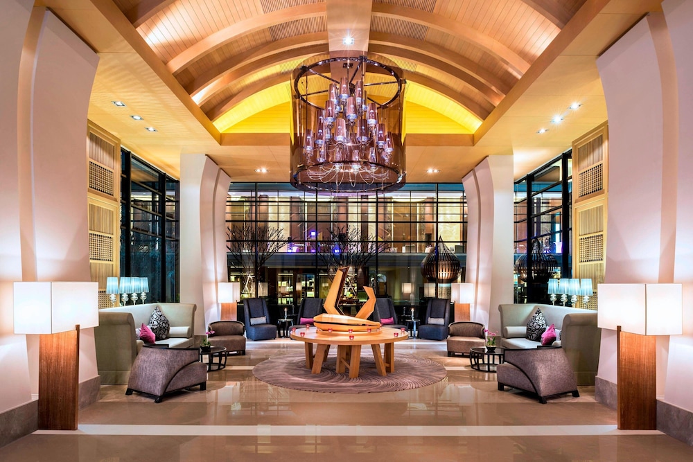 le meridien suvarnabhumi bangkok golf resort and spa