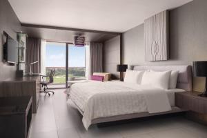 le meridien suvarnabhumi bangkok golf resort and spa