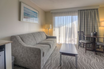 the breakers hotel and suites