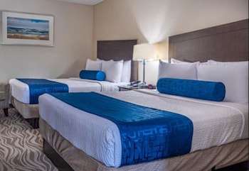 the breakers hotel and suites