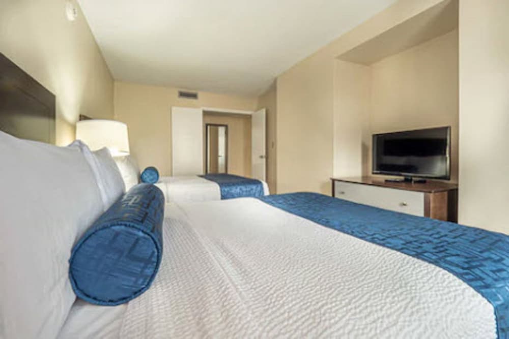 the breakers hotel and suites