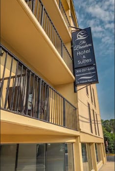 the breakers hotel and suites