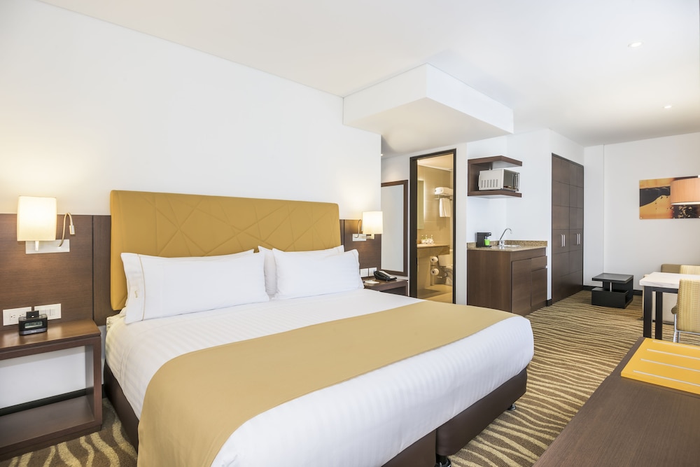 holiday inn express and suites bogota zona financiera by ihg