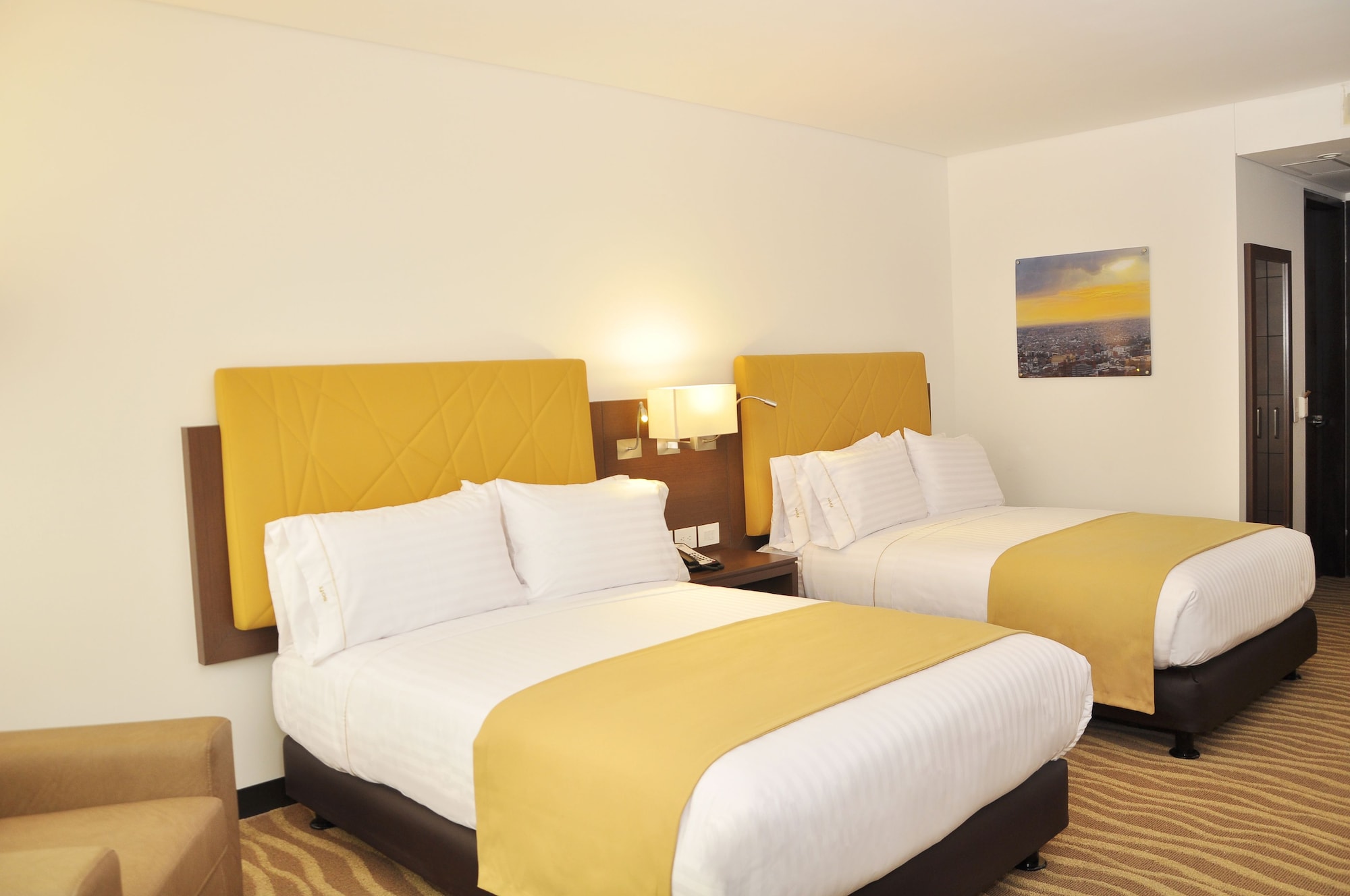 holiday inn express and suites bogota zona financiera by ihg