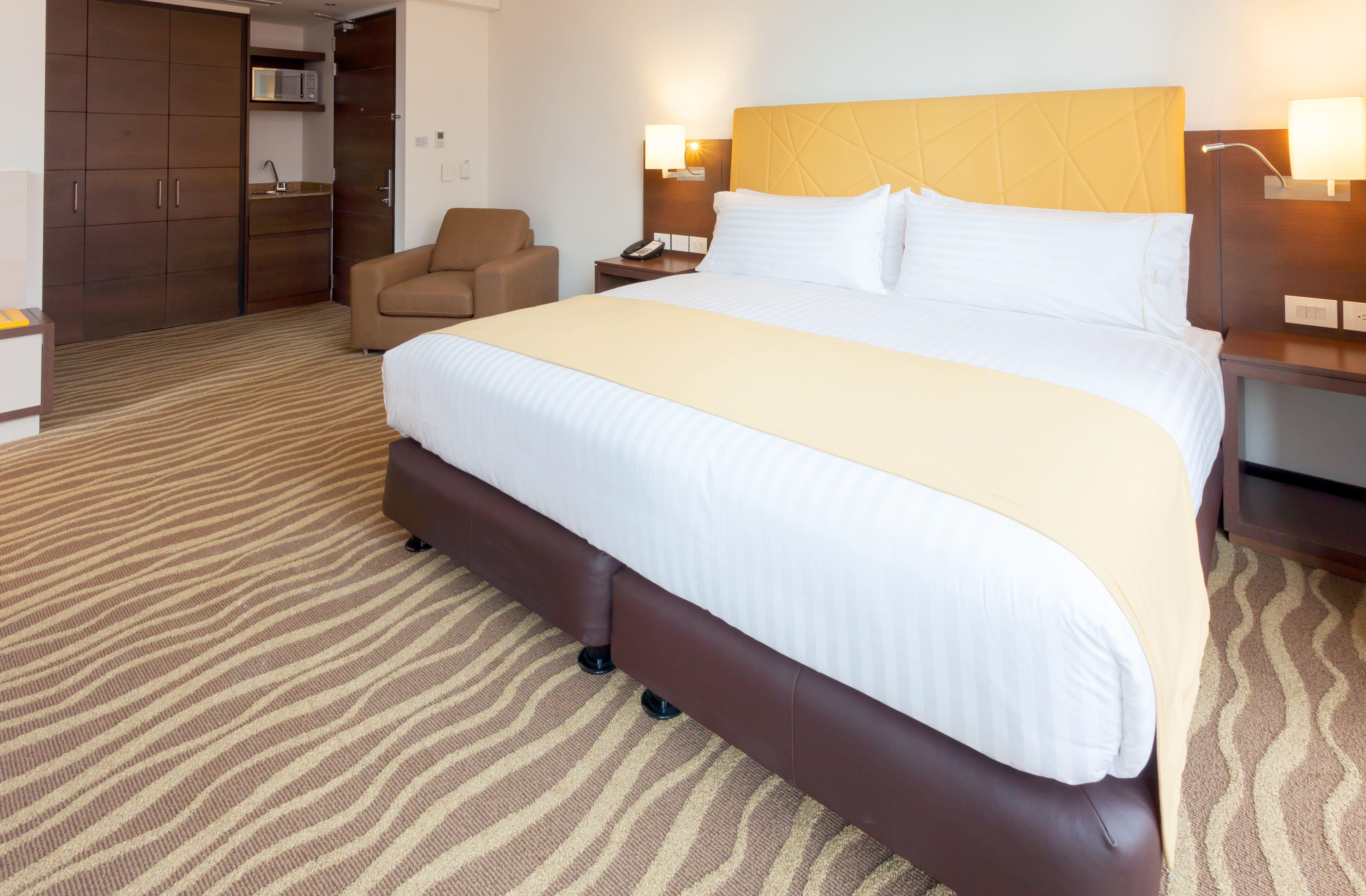 holiday inn express and suites bogota zona financiera by ihg